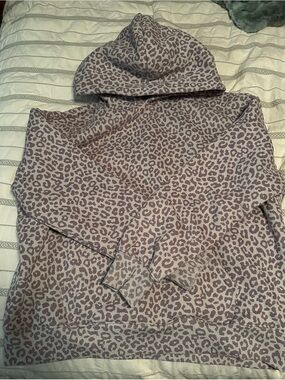 Comfrt Leopard Print Hoodie, large, cropped